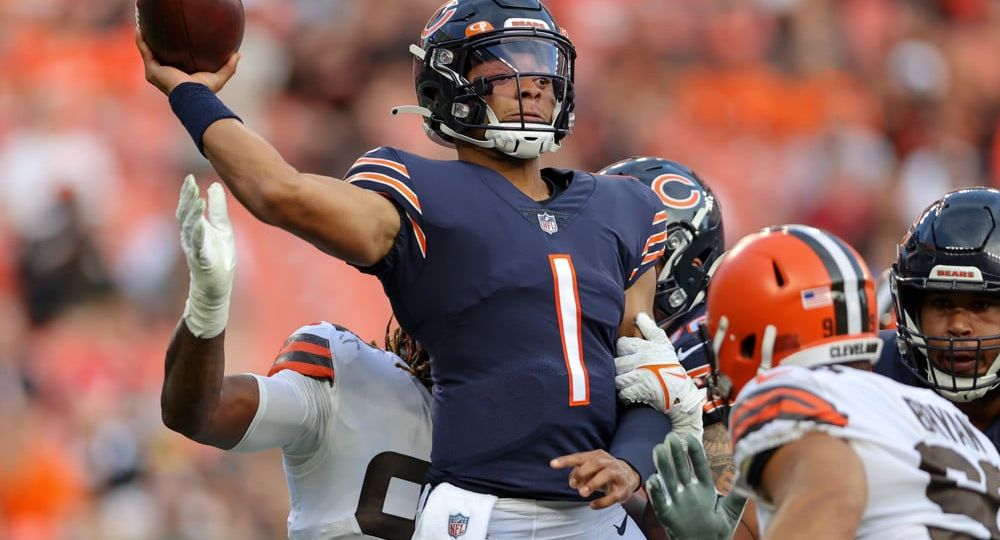 NFL Week 10 Totals Breakdown | NFL Gambling Podcast (Ep. 71)