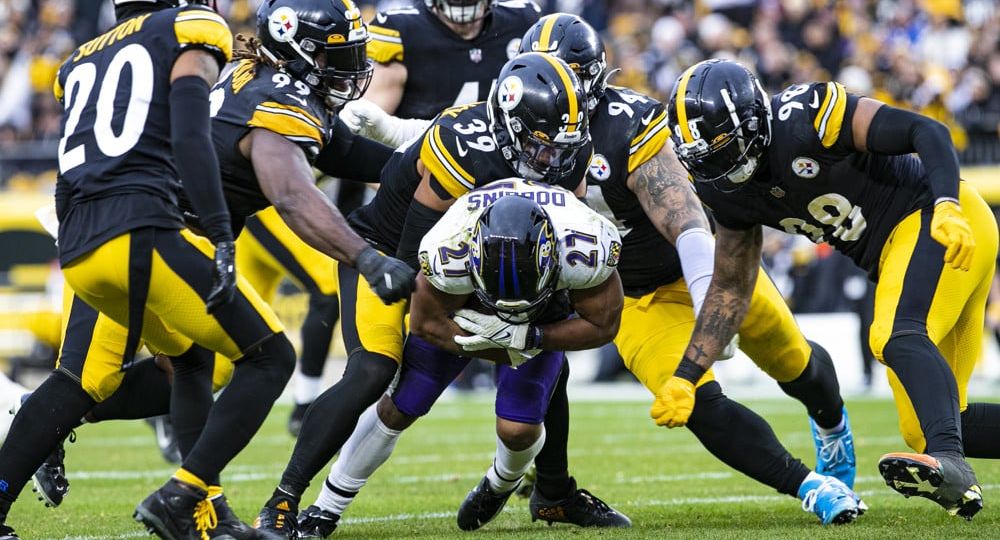 Sunday Night Football Week 17 Best Bets and Props