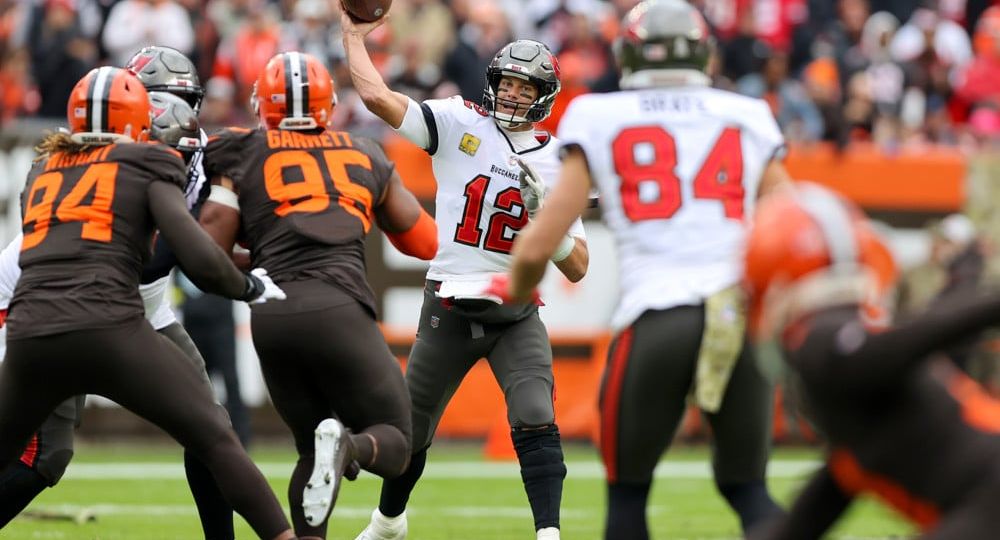 NFL: NOV 27 Buccaneers at Browns