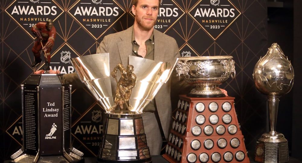 Hart Trophy & Calder Trophy Picks for 2023-24 NHL Season | Hockey Gambling Podcast (Ep. 226)